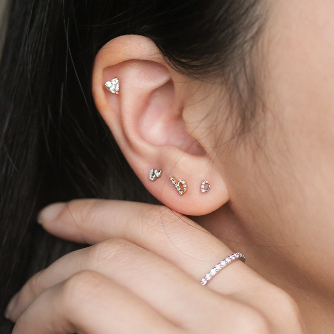 Mori alphabet earring